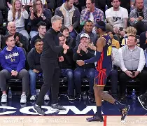 雷竞技网页版 -里程碑夜！金州勇士复出首秀，欧篮联集结日刷纪录，质疑声仍在，赛程密集仍需轮换 