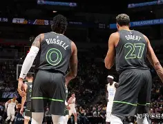 明尼苏达森林狼迎荷甲关键赛，赛后远射贴柱，悬念犹存，更衣室氛围转暖的简单介绍